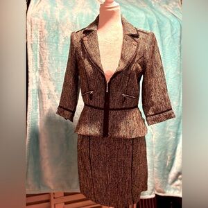 White House Black Market  PEPLUM Blazer- SZ 2  & Matching Skirt -SZ 00 - NWT